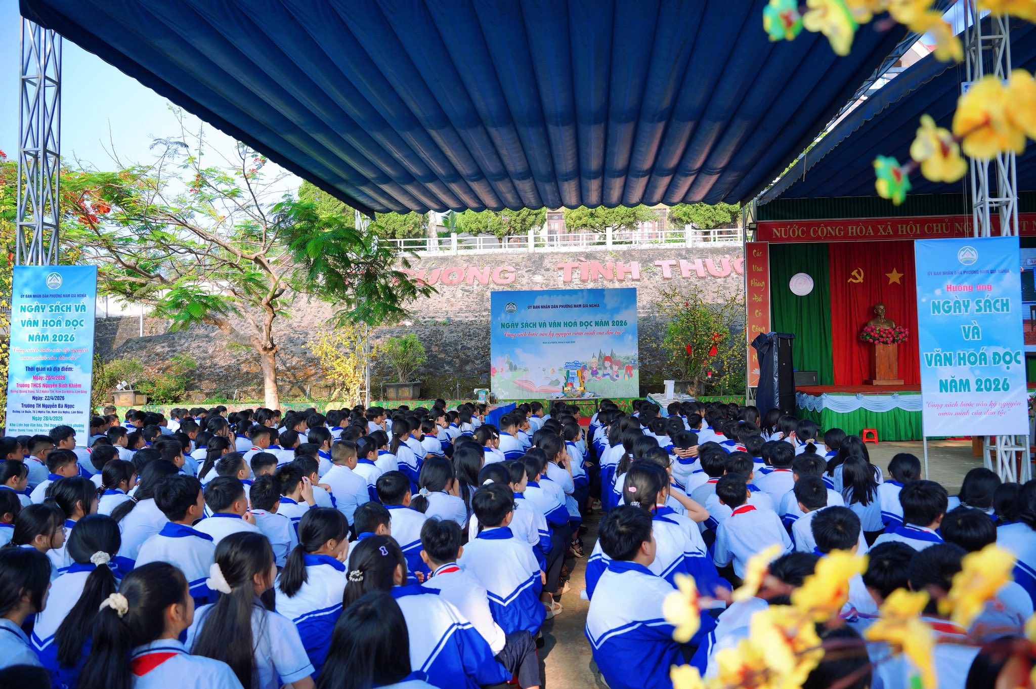 NAM GIA NGHĨA SÔI NỔI NGÀY SÁCH VÀ VĂN HÓA ĐỌC VIỆT NAM GẮN VỚI NGÀY HỘI STEM