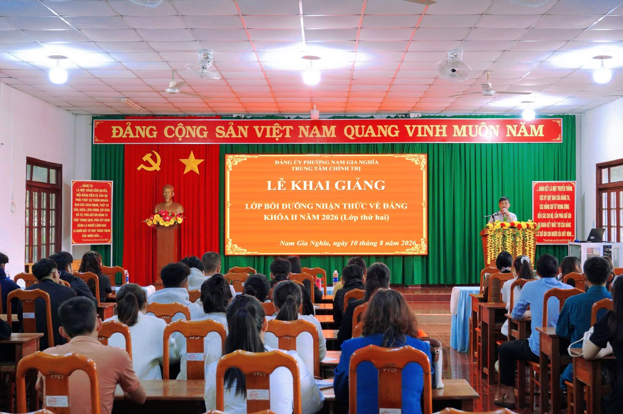 Khai giảng lớp bồi dưỡng nhận thức về Đảng khóa II năm 2026