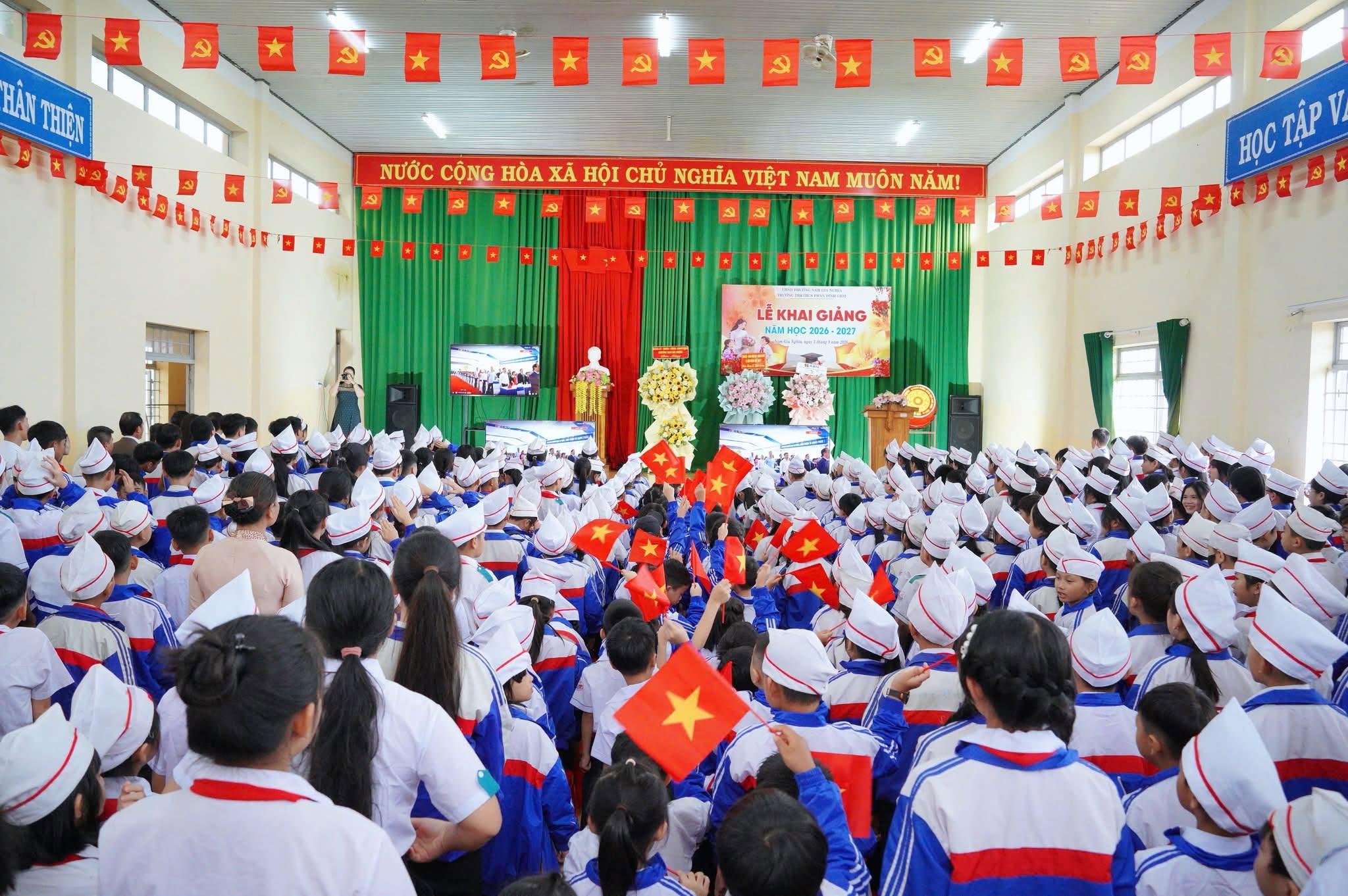 NAM GIA NGHĨA ĐỒNG LOẠT KHAI GIẢNG NĂM HỌC MỚI 2026-2027