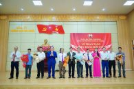 ĐẢNG ỦY PHƯỜNG NAM GIA NGHĨA TRAO TẶNG HUY HIỆU ĐẢNG ĐỢT 07/11/2025