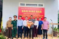 Nam Gia Nghĩa bàn giao nhà ở cho đối tượng chính sách trong chương trình xóa nhà tạm, dột nát