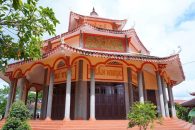 PHƯỜNG NAM GIA NGHĨA THĂM, TẶNG QUÀ CÁC CƠ SỞ TÔN GIÁO NHÂN DỊP LỄ VU LAN